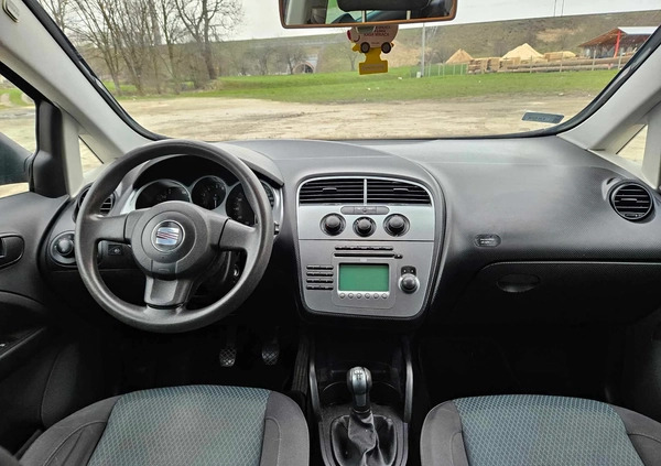 Seat Altea XL cena 15900 przebieg: 242000, rok produkcji 2006 z Jarosław małe 37